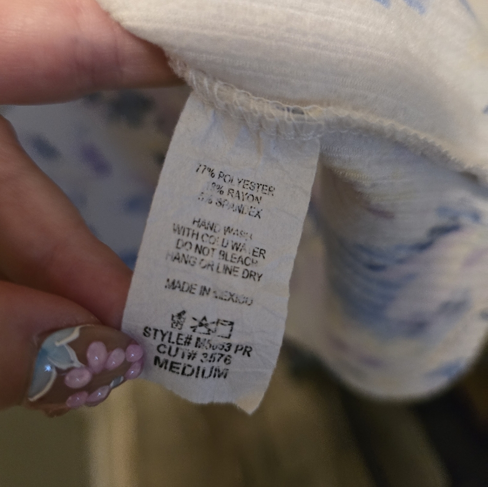 Oversized Ribbed Floral Top - Picture 5 of 5